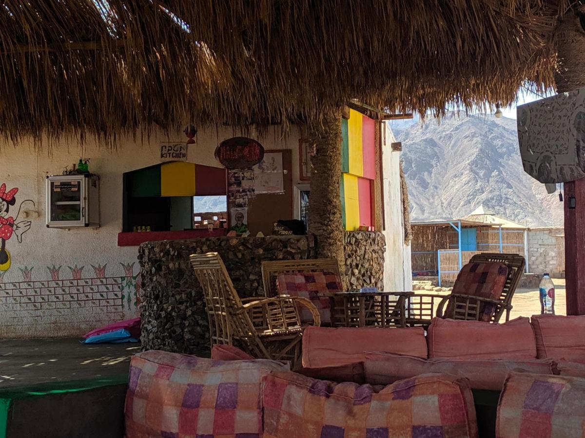 Отель Half Moon Camp Таба Экстерьер фото